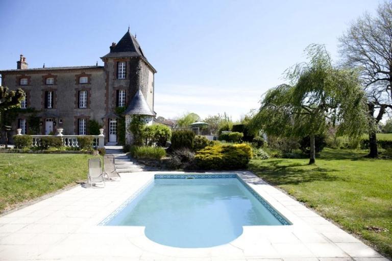 Les Lauriers Bed & Breakfast Peyrat-de-Bellac Luaran gambar