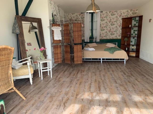 Les Lauriers Bed & Breakfast Peyrat-de-Bellac Luaran gambar